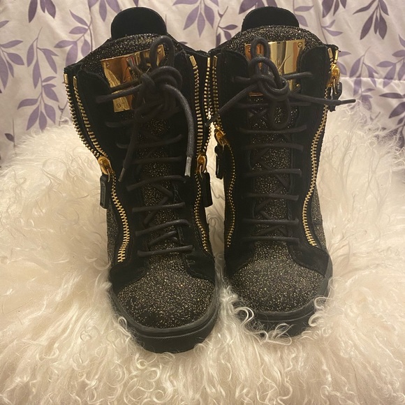 Authentic Giuseppe Zanotti Sneaker heels - Picture 1 of 5